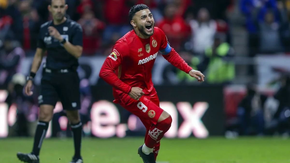Alexis Vega ve la recuperación y hace sonreír a Toluca y México