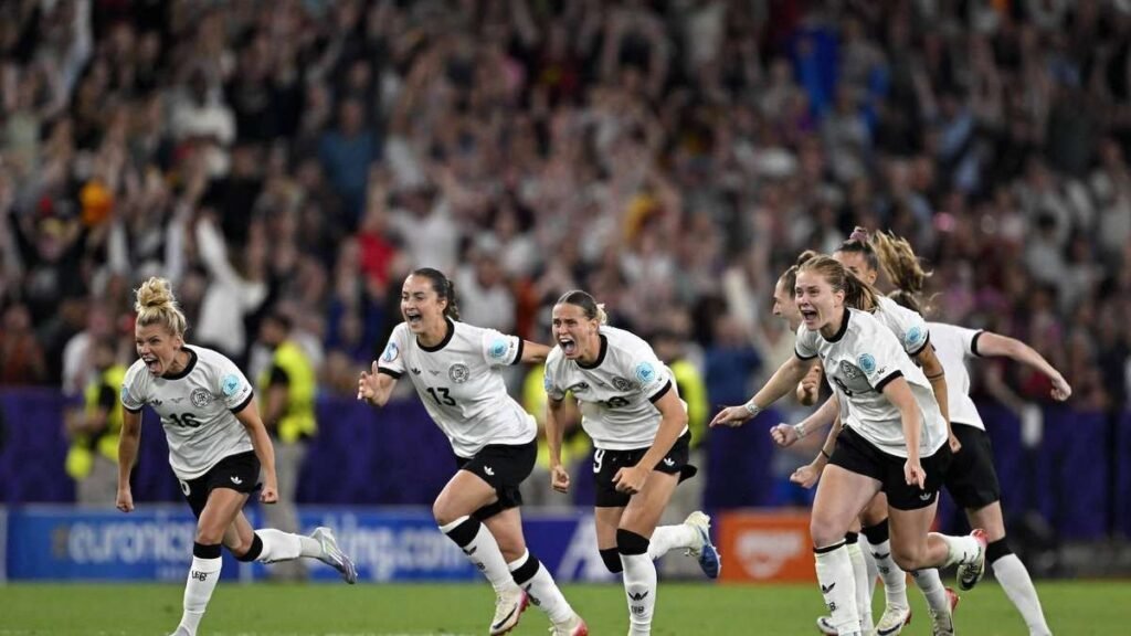 Deutschland gewinnt in der Verlängerung gegen Frankreich und wahrt damit die Hoffnungen.